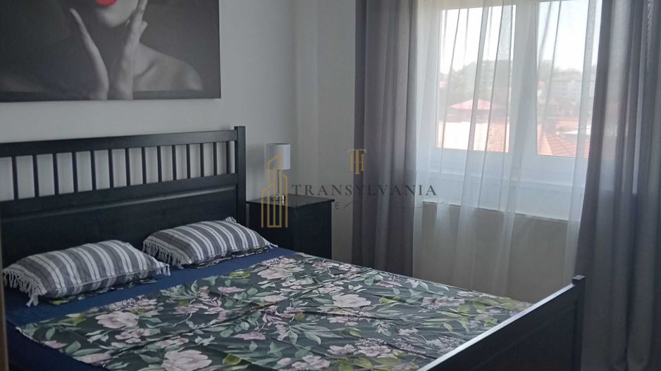 Apartament 3 camere decomandat, zona Scoala de inot - Poză 2