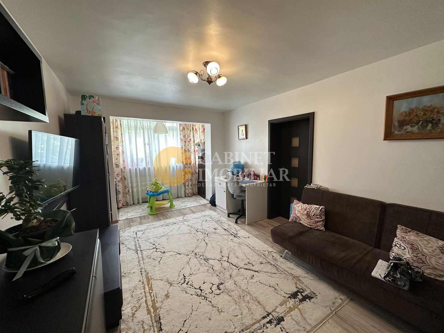 TUDOR VLADIMIRESCU - Iulius Mall - 2 camere decomandat - etaj 2 - boxa - Poză 2