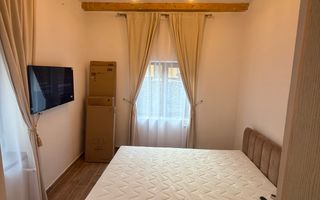 Garsonieră cochetă de închiriat în Schei - Poză 1