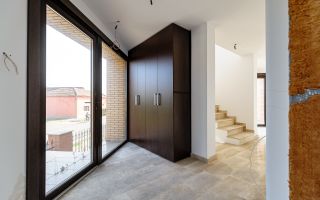 Clădire comercială în zona Grădiște. - Poză 55