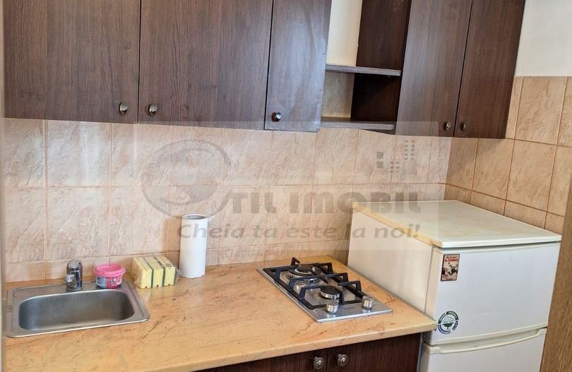 Garsoniera Nicolina 1, mobilata complet, renovata recent, libera - Poză 3