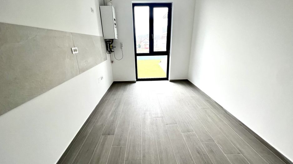 APARTAMENT CU 1 CAMERA - Poză 4