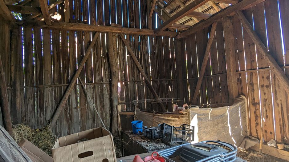 Casă bătrânească 140mp, teren 19 ari, Sâncrai str principală - Poză 10