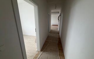 Bloc Nou. Gradina proprie de 103 mp si 2 locuri de parcare inscrise in CF. - Poză 14