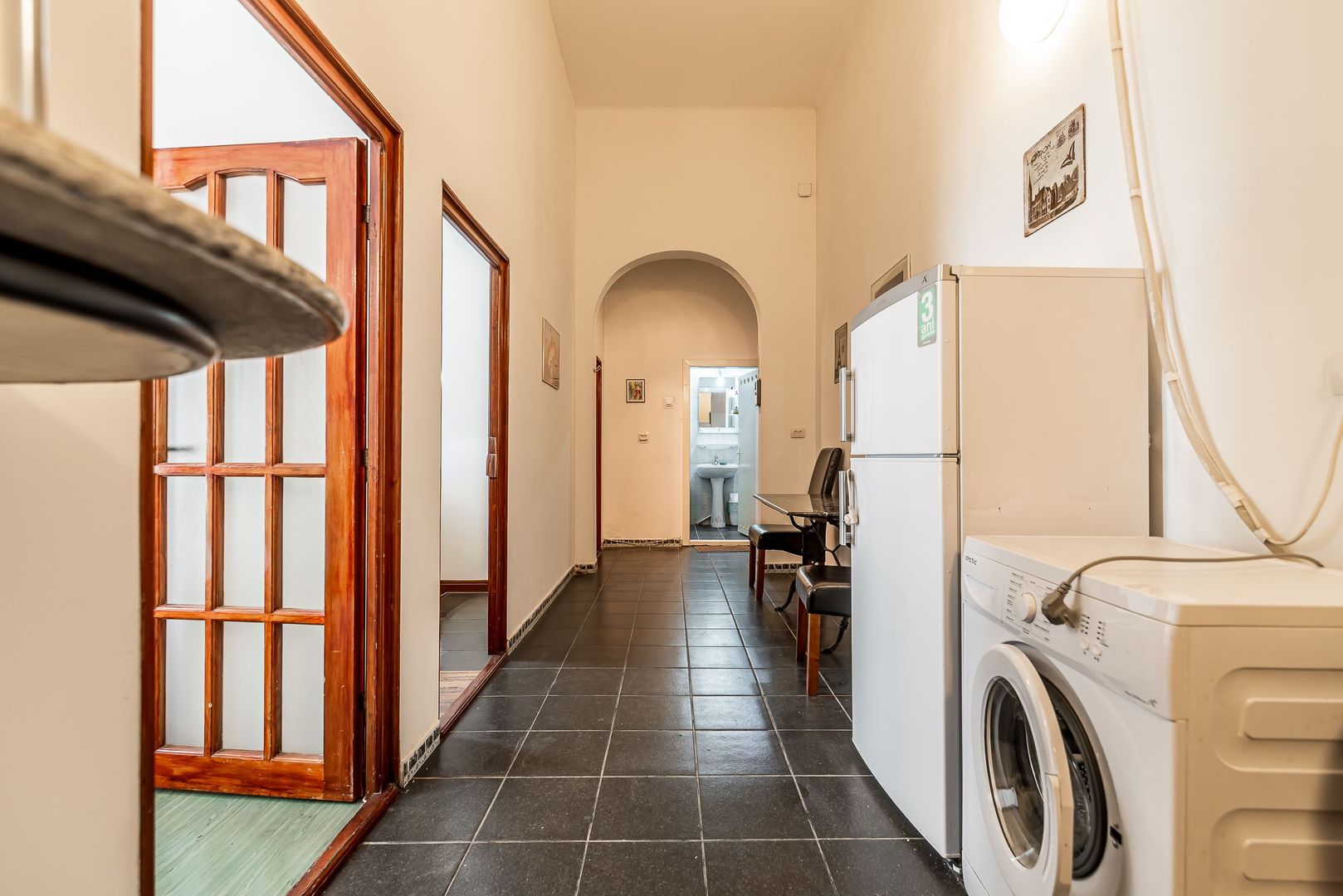 Apartament ultracentral cu 3 camere plus un bonus Comision 0 - Poză 2