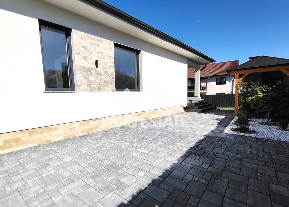 Casa cu garaj si pivnita, in Selimbar, SIbiu - Poză 9