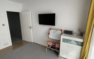 Apartament cu 3 camere de vanzare in Floresti - Poză 4