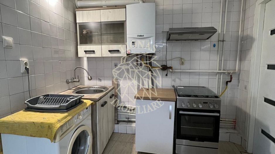 Apartament 2 camere-balcon-curte comuna-parcare-Zona Spalatoria Mara - Poză 10