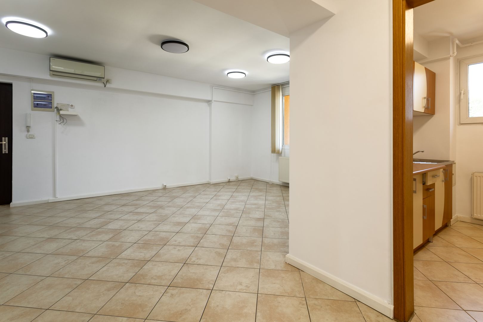 Birou modern de închiriat – Zona Olimpia / Stadion – 68 mp utili - Poză 13