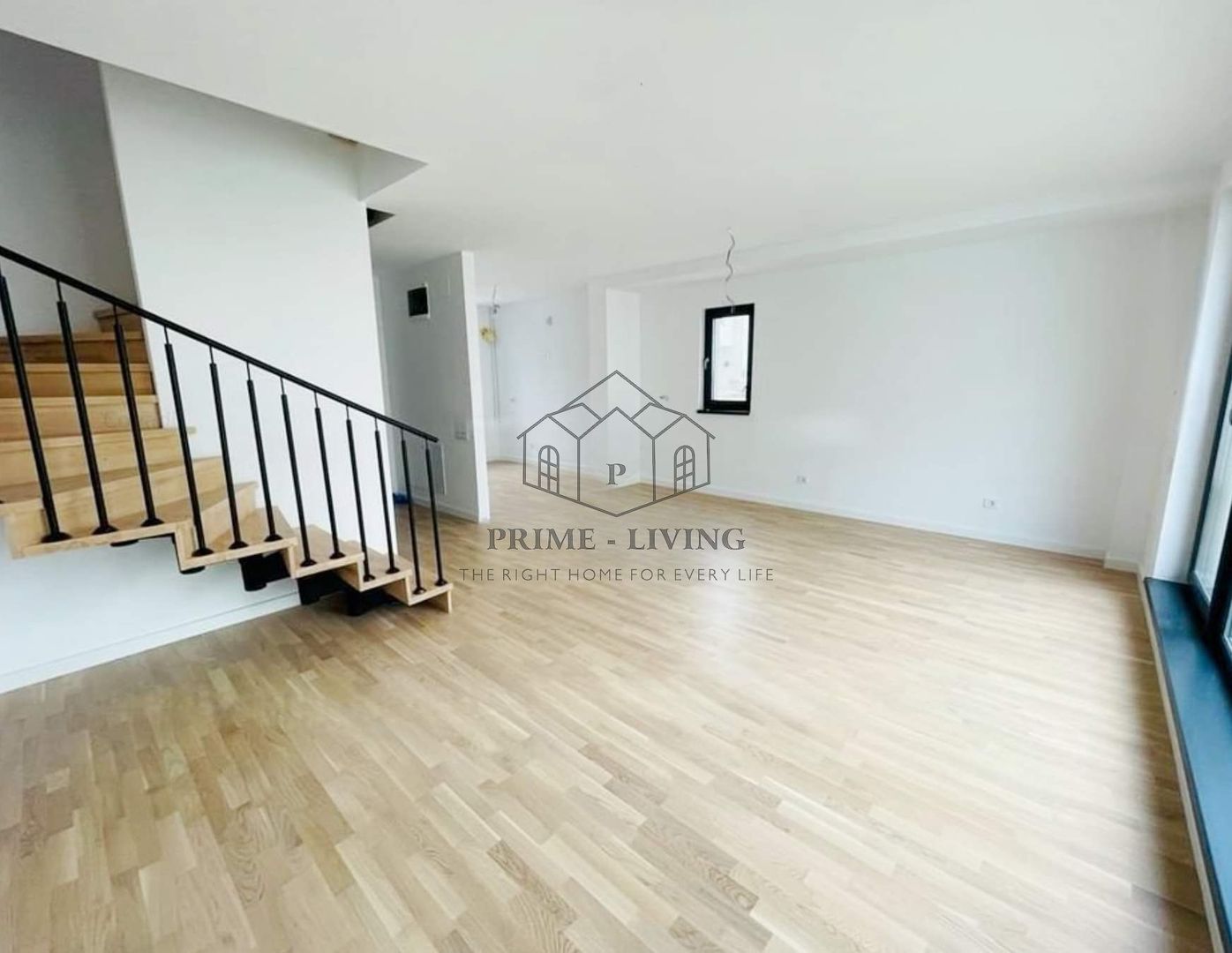 CASA NOU CONSTRUITA IN COMPLEX REZIDENTIAL LA VANZARE IN PIPERA - Poză 11