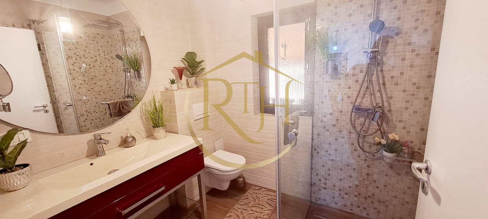 Vând casă  vila cu 5 camere,in Giroc ,materiale premium,comision ,0' - Poză 19