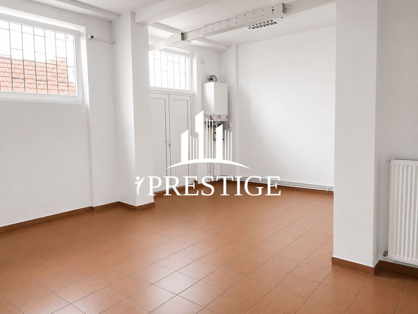 SPAȚIU COMERCIAL 102 MP | VALEA AURIE | VITRINE 8 ML | TRAFIC PIETONAL - Poză 2