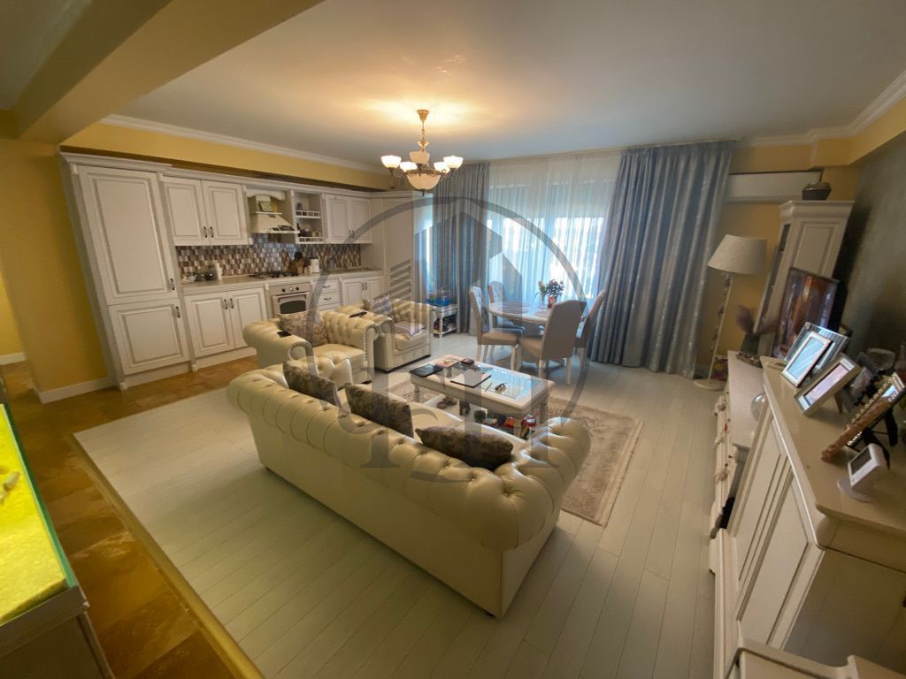 SOLD / VANDUT Apartament cu 3 camere în zona Mamaia, Constanta - Poză 3