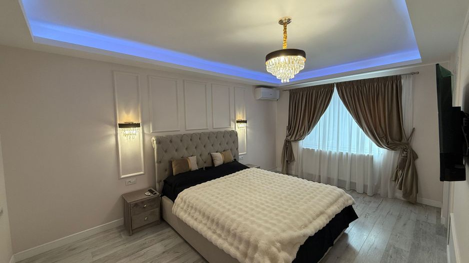 Vila de vanzare in Mamaia Sat - Poză 9