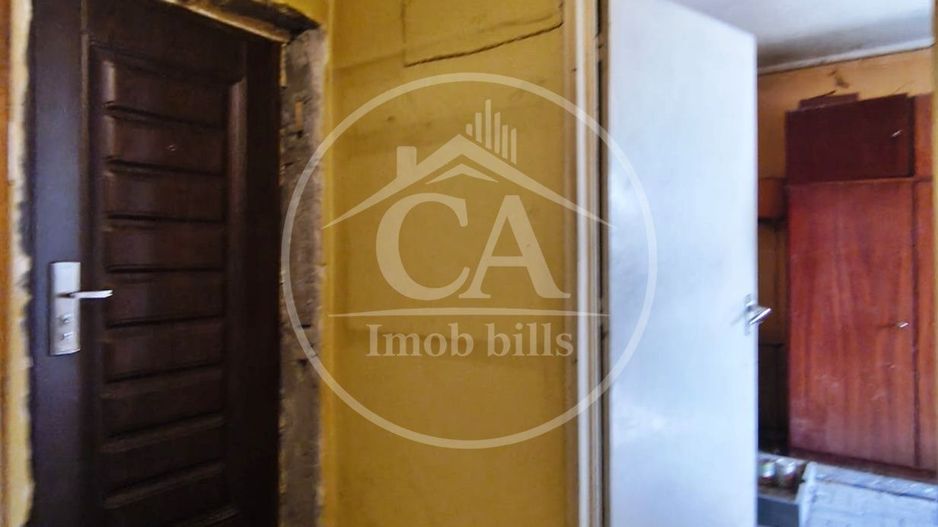 Apartament cu 3 camere de vanzare in Centru Civic, Oradea - Poză 9