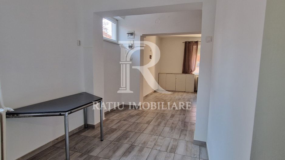 De inchiriat | Spațiu comercial central | Oradea. - Poză 9