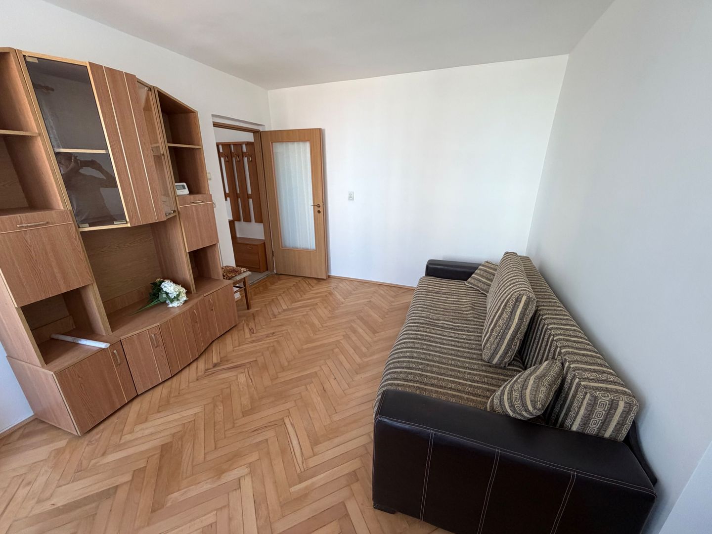 Apartament 3 camere de inchiriat, etaj 5 - zona Cetate - Poză 1