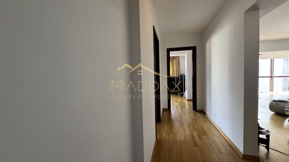 Apartament Elegant de Vânzare – 5 Camere/ 3 Băi, *Arcul de Triumf* - Poză 43