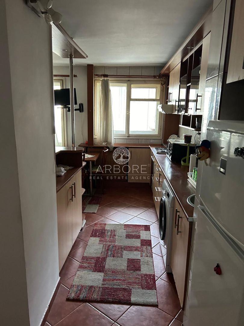 Apartament decomandat 3 camere, zona Mega Mall Pantelimon - Poză 2
