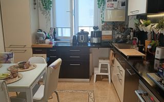 Apartament în Andrei Mureșanu – cu parcare & boxă - Poză 3