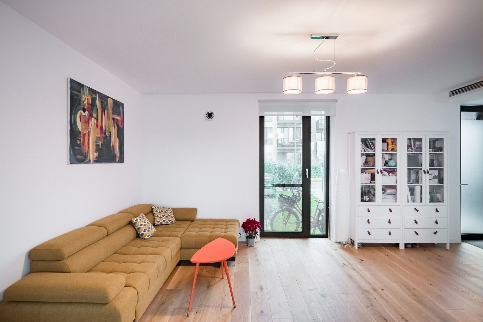 Apartament la parter cu gradina disponibil la inchiriere - Poză 4