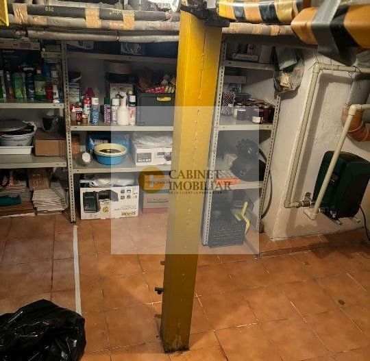 Vilă Spațioasă cu 7 Camere in Domenii – Locație Excelentă - Poză 10