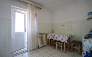 APARTAMENT CU 3 CAMERE DECOMANDAT ZONA ROGERIUS - Poză 4
