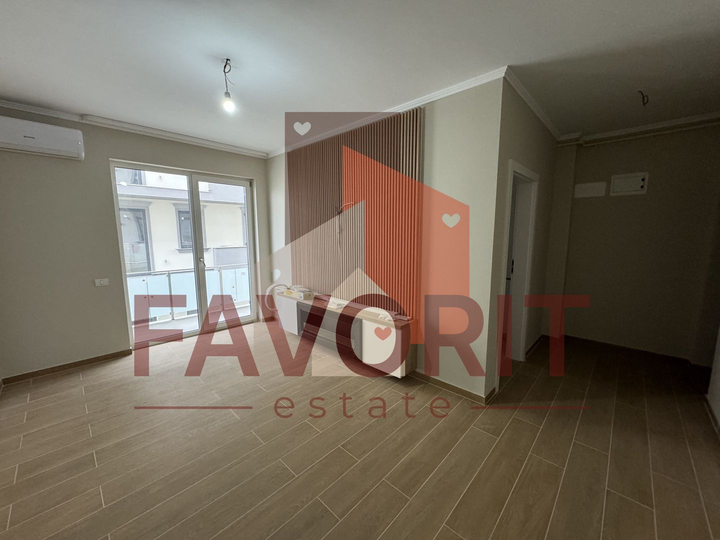 Etaj 1. Finisat la cheie. Loc de parcare - Poză 2