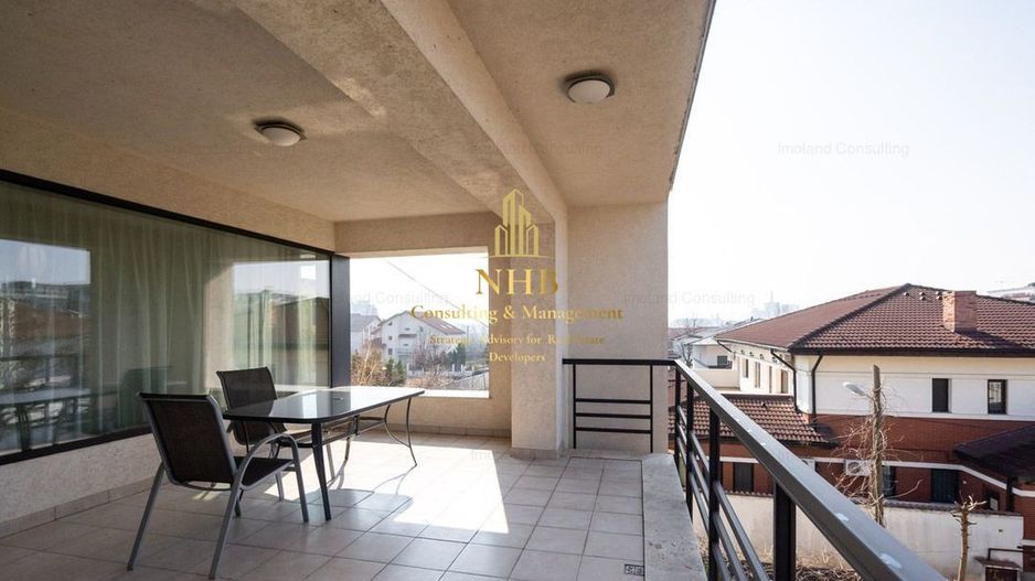 Penthouse 3 camere imens cu terasa generoasa in vila  Baneasa - Poză 2