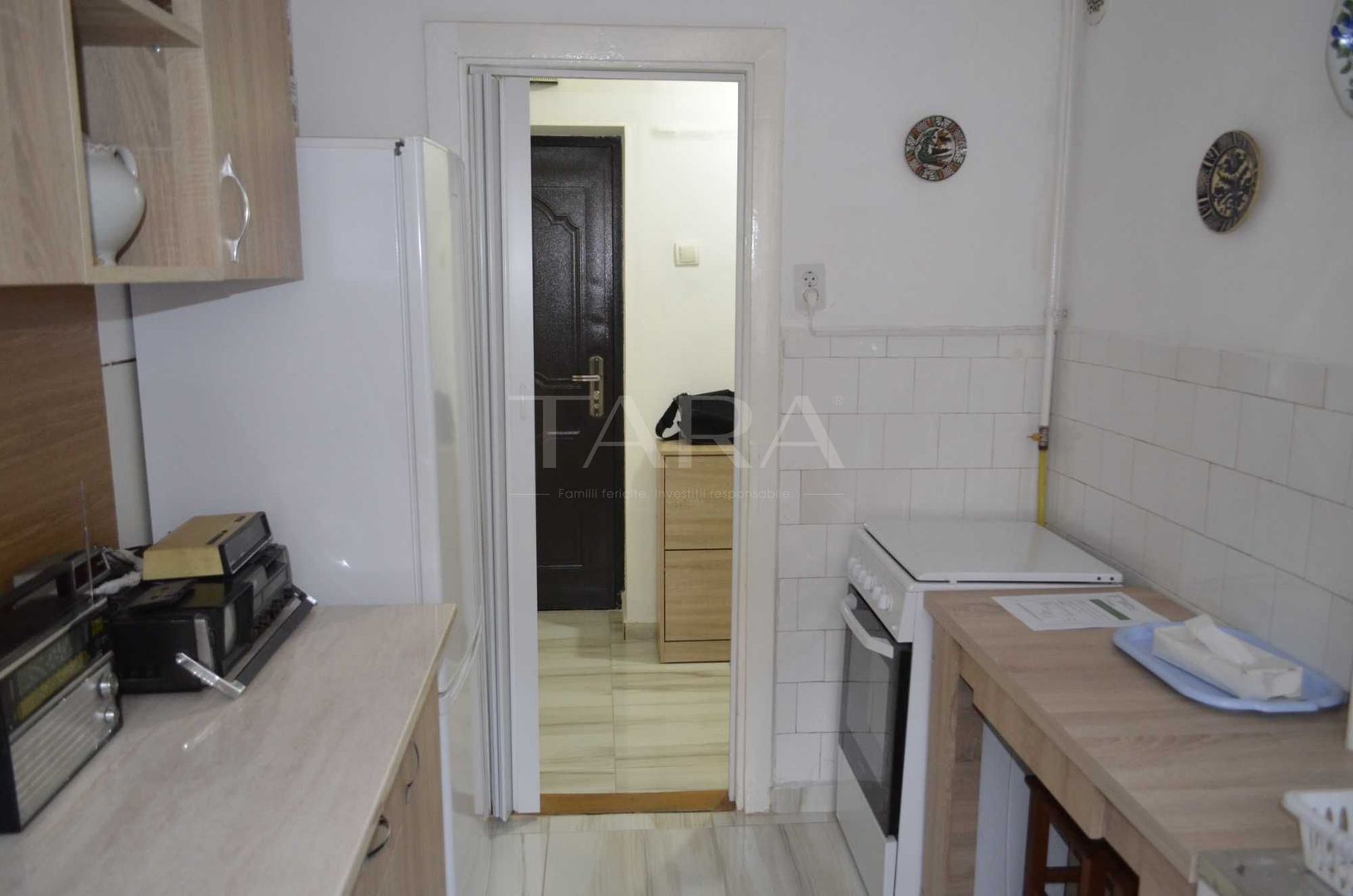Apartament decomandat, 42 mp, aproape de centru - Poză 1