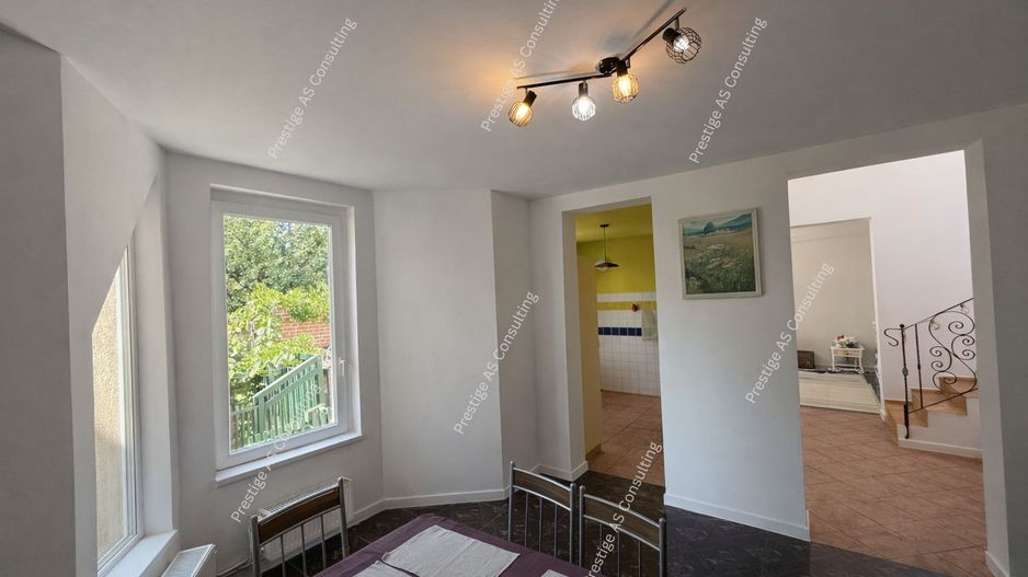 Vila individuala renovata complet | 6 camere | 500 mp teren | Str Jean Monnet - Poză 9