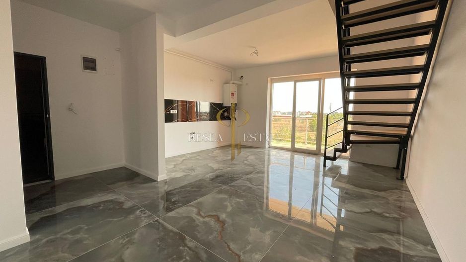 Apartament tip penthouse | 3 camere | Giroc - Poză 1