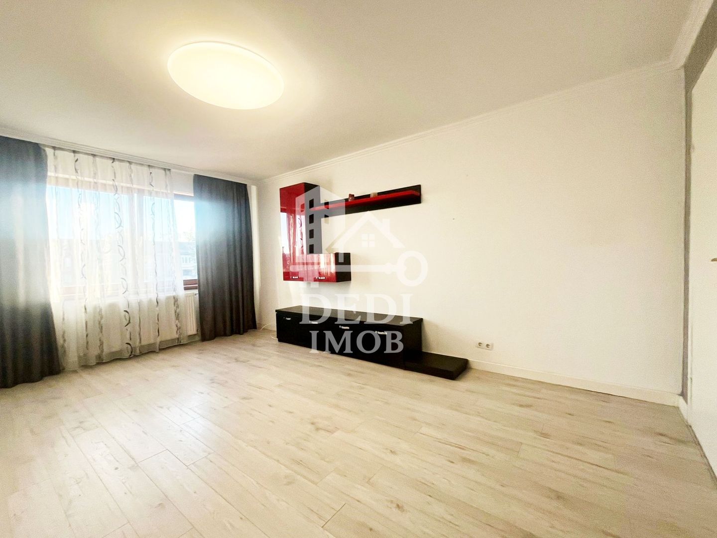 Apartament cu 2 camere de vanzare zona Cantemir,Oradea - Poză 1