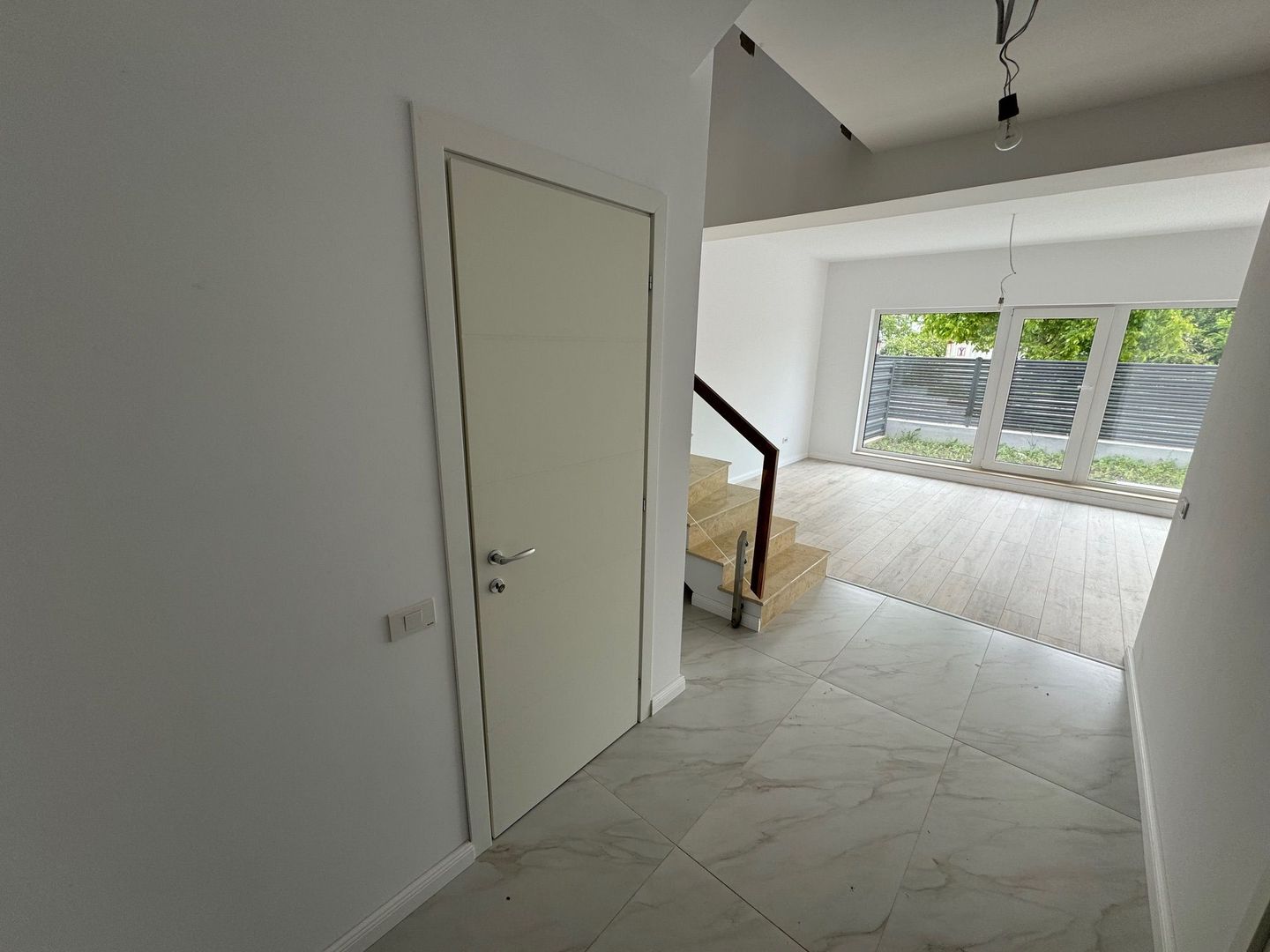 Ultima!!  Vila Otopeni 4 camere TOATE utilitatile - Poză 9