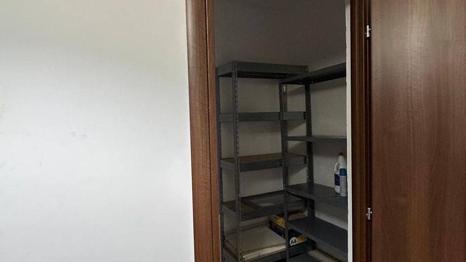 AP. 2 CAMERE - EROII REVOLUTIEI, MASINA SE SPALAT VASE, METROU - Poză 7
