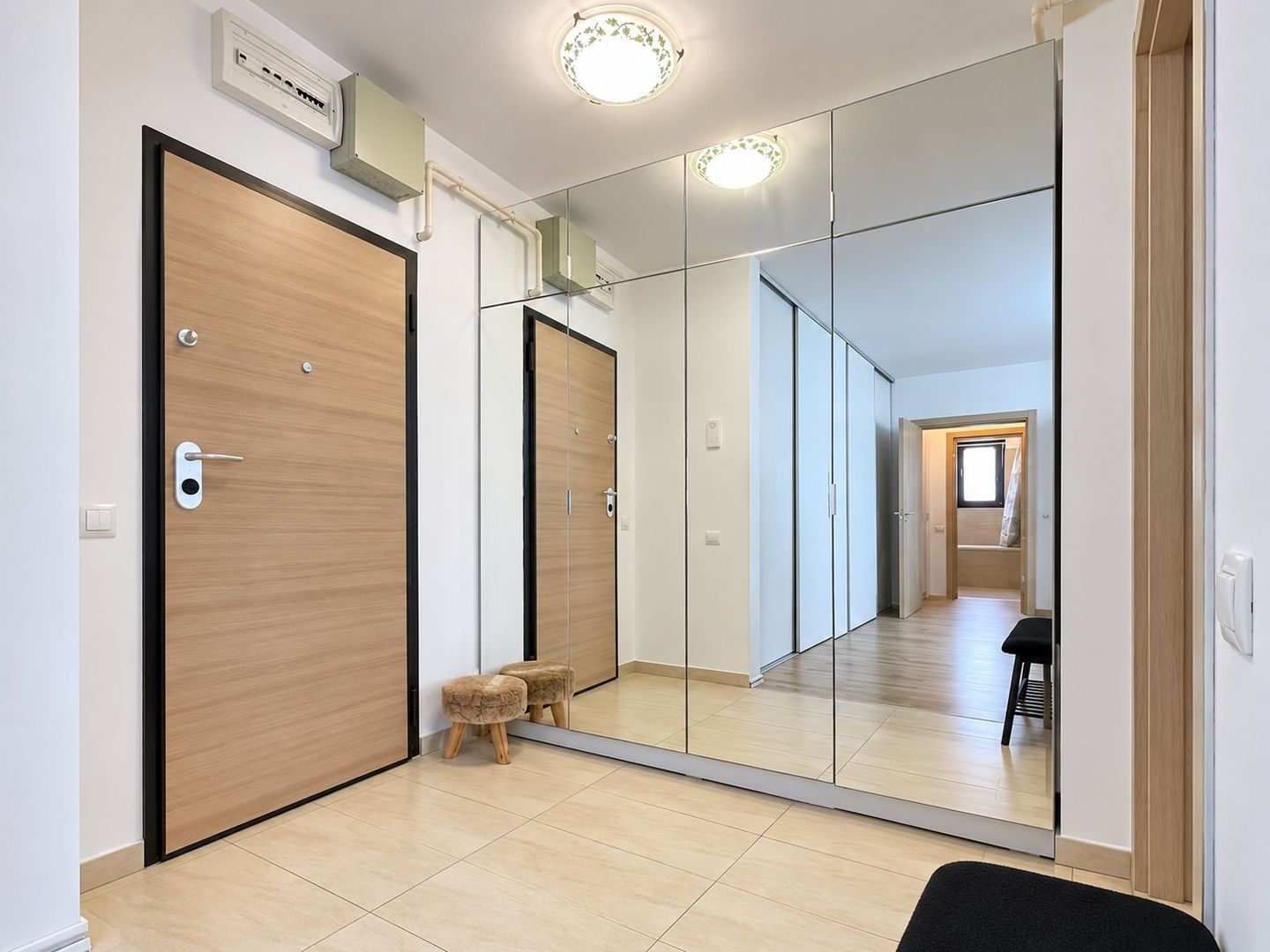 Apartament 2 camere cu vedere spre parc și loc de parcare inclus Greenfield Băneasa - Poză 2