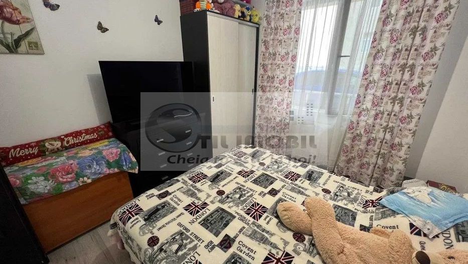 PACURARI - APARTAMENT CU 4 CAMERE 84 MP MOBILAT SI UTILAT ! - Poză 3