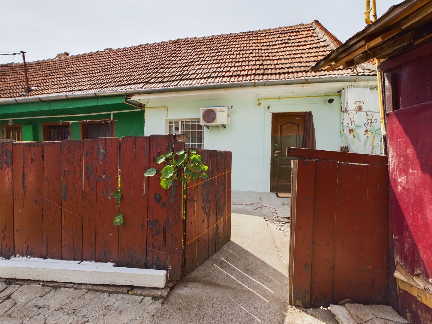 Apartament cu 1 cameră pe Strada Desseanu - Poză 2