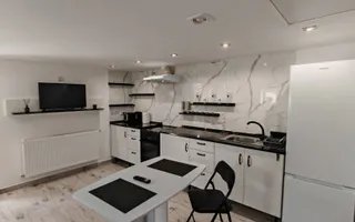 SANPETRU .Casa pretabila 2 familii ( Parinti + copil),singur in curte. - Poză 17