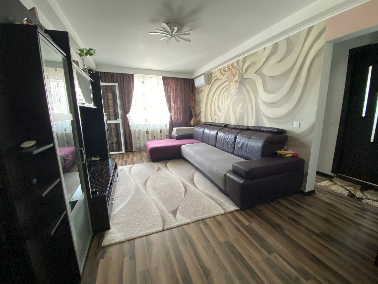 Apartament Fizicienilor - Centrala Proprie - Poză 1