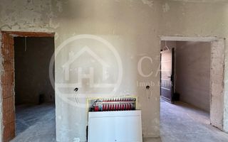 Casă de vânzare cu 4 camere în zona de Dealuri, Oradea - Poză 14