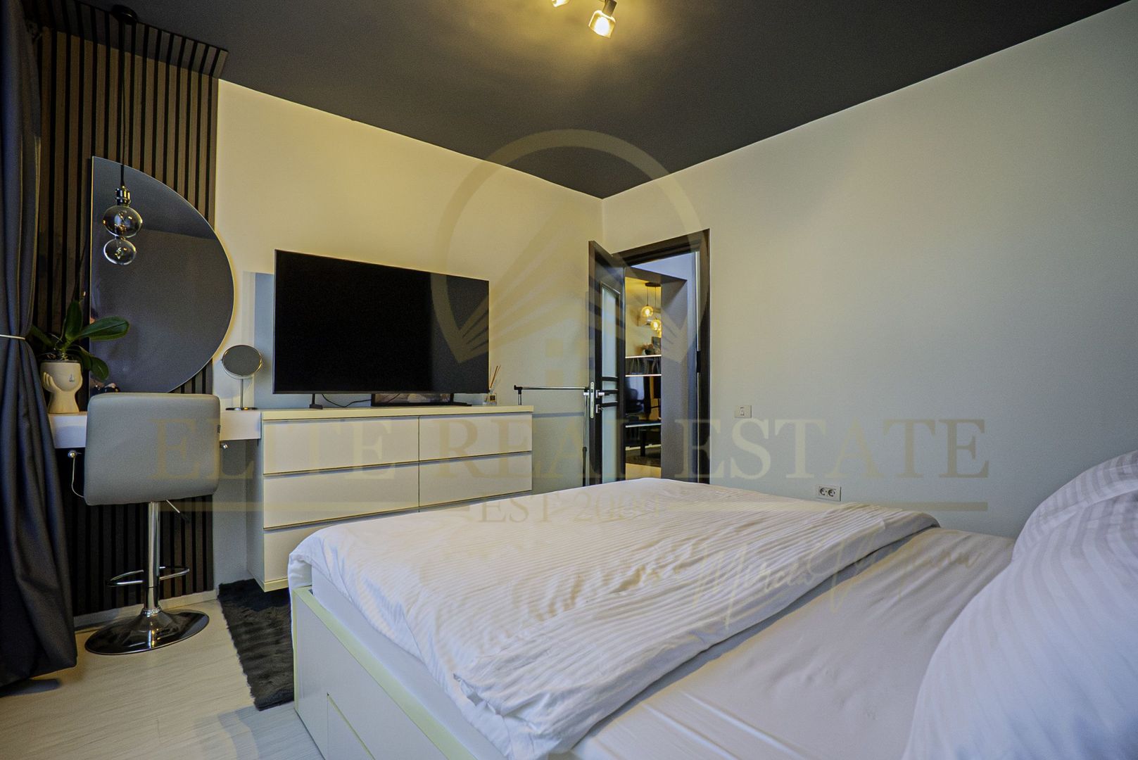 Apartament 2 camere Dacia | Renovat complet | Mobilat și utilat - Poză 4