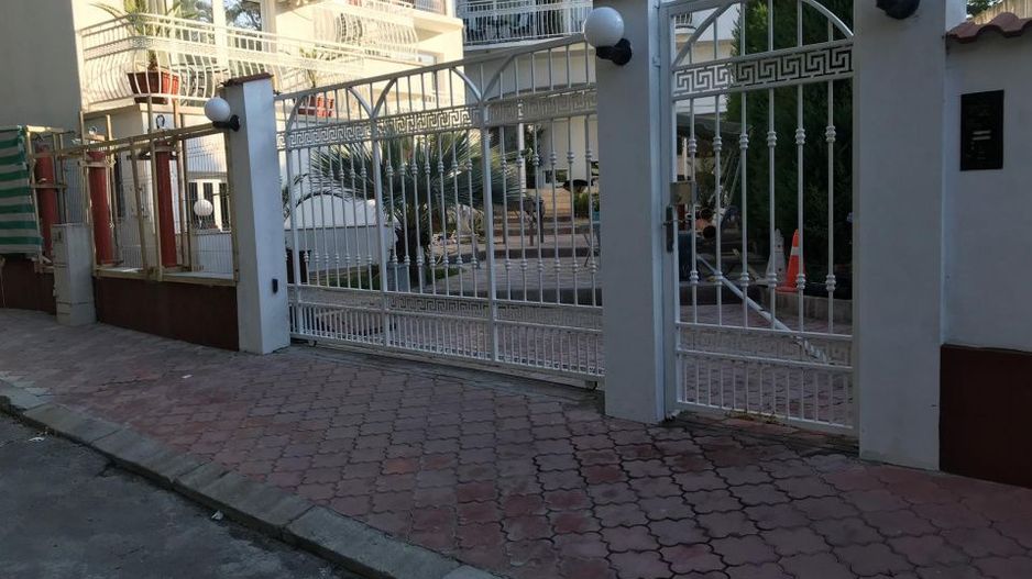 Proprietate ideală pentru locuință și afacere turistică în Eforie Nord - Poză 17