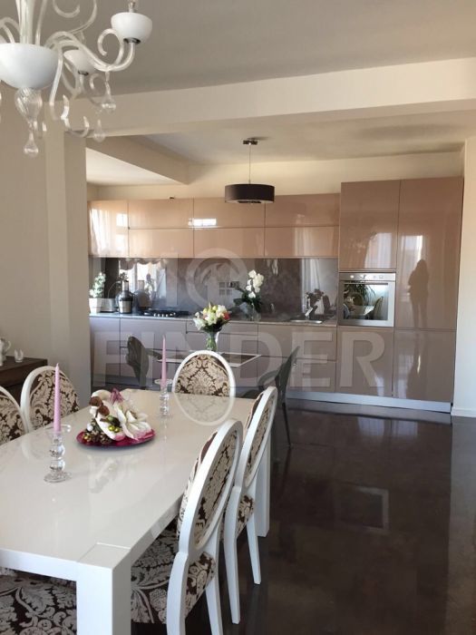 Inchiriere apartament exclusivist, 4 camere, Andrei Muresanu - Poză 1