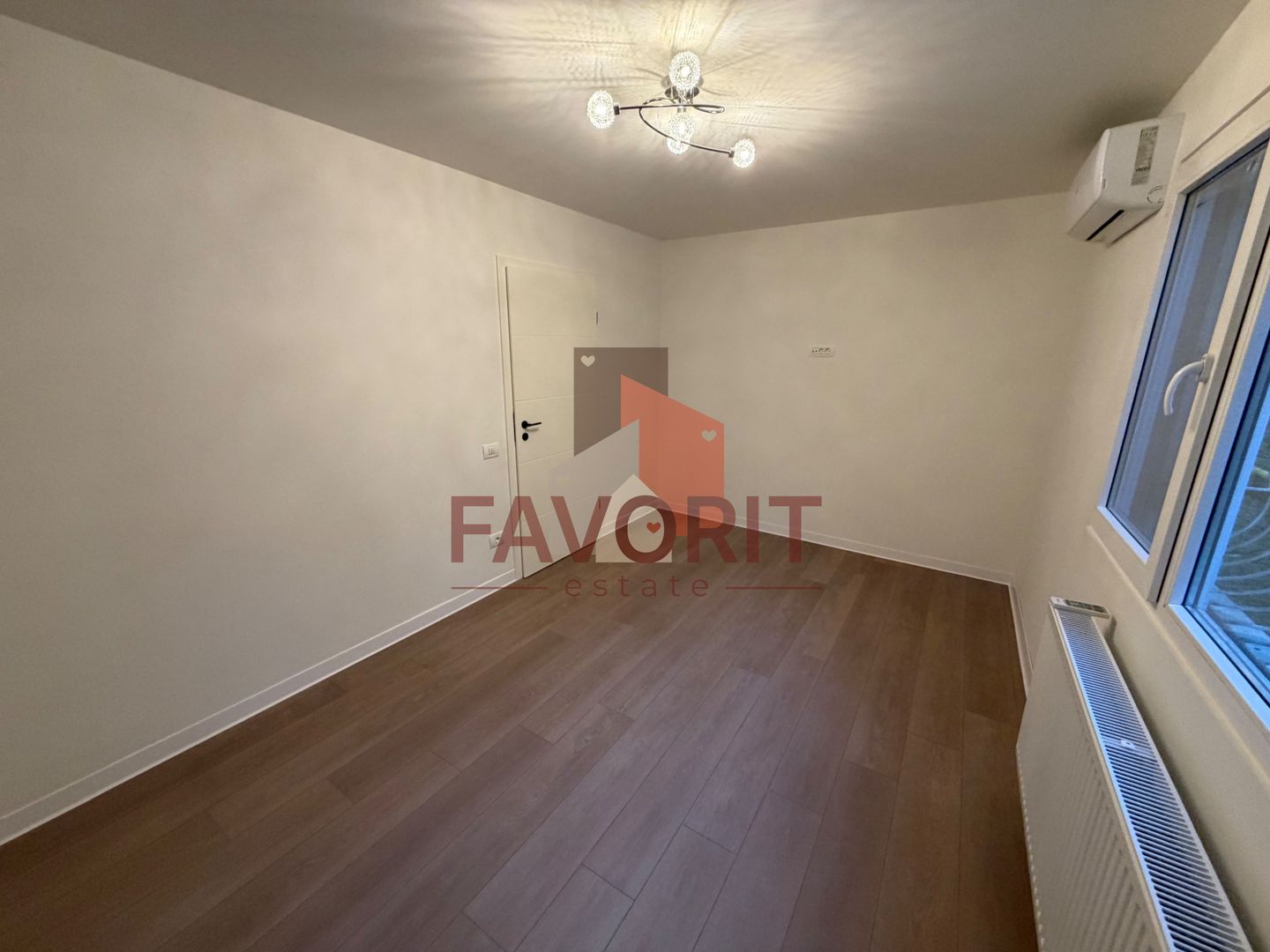 Disponibil imediat. Centrala proprie. Renovat integral - Poză 19