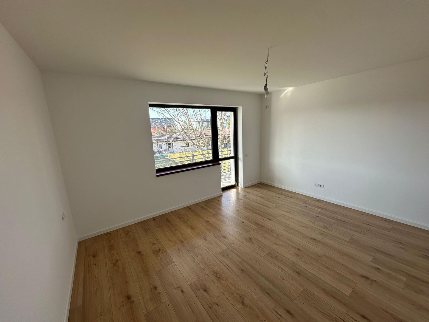 Casa moderna cu mansarda |de inchiriat | Voluntari - Poză 14