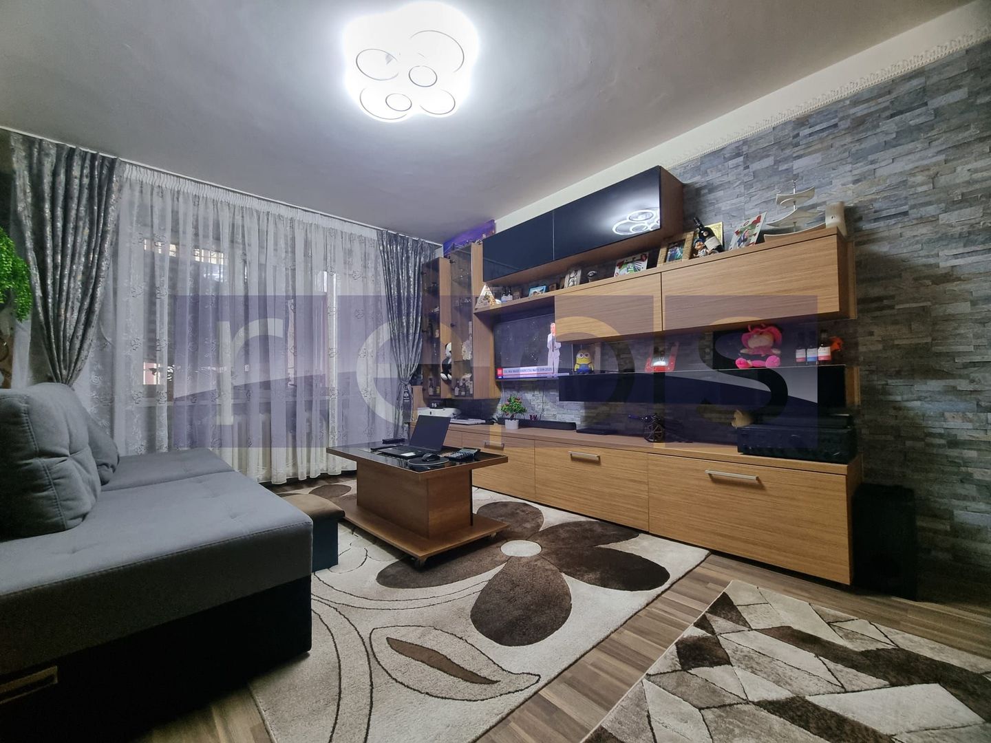 VANZARE - GARSONIERA -DECOMANDATA - VITAN - Poză 1