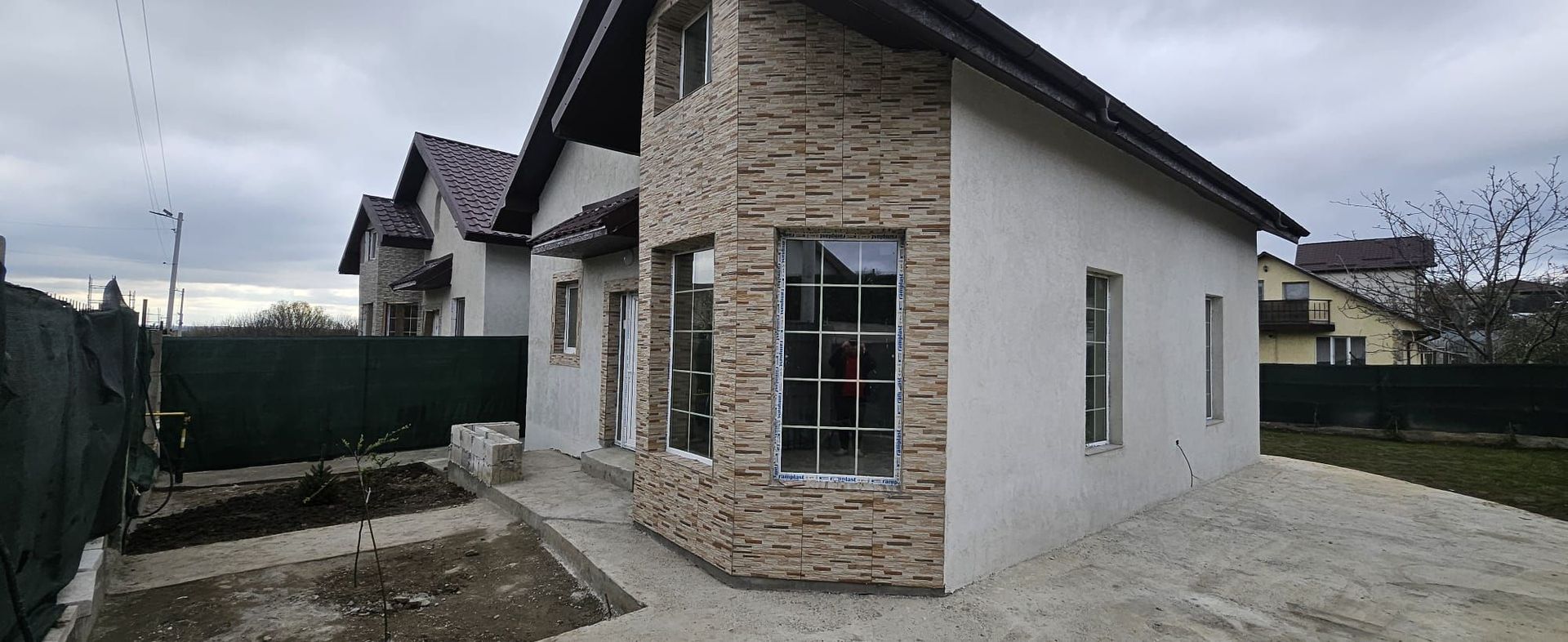 De inchiriat, vila noua - Bariera  Traian - Lacul Brates - Poză 17