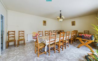 Casă situată Central în Dumbrăvița - Poză 24