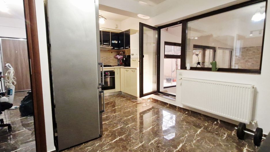 Apartament 3 camere | Curte proprie | 2 locuri parcare - Poză 3